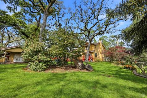 857 Wildwood Trail Santa Rosa CA 95409