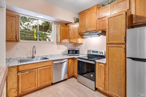 15101 Canyon 2 Road Guerneville CA 95446