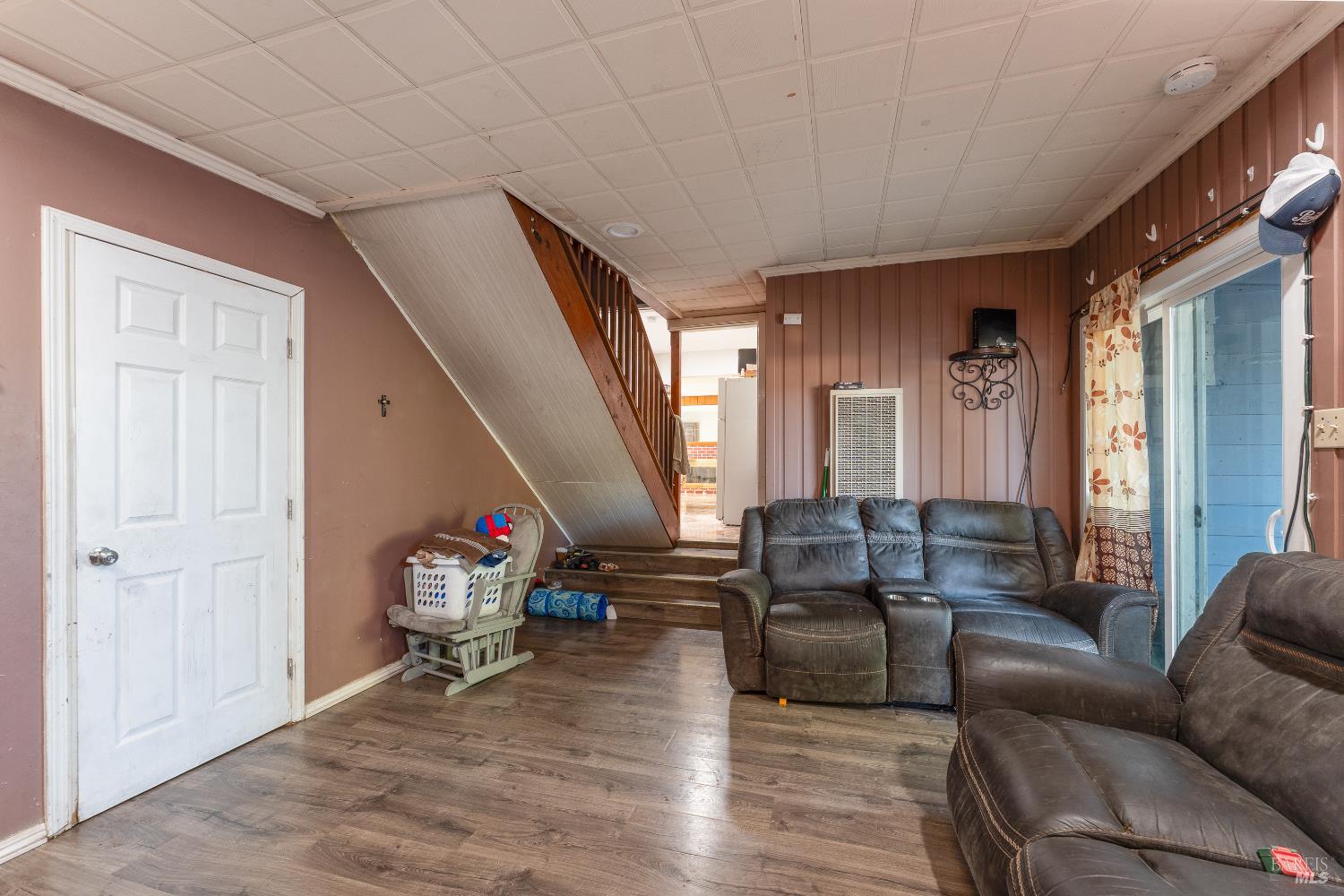 1367 Yokayo Drive Ukiah CA 95482