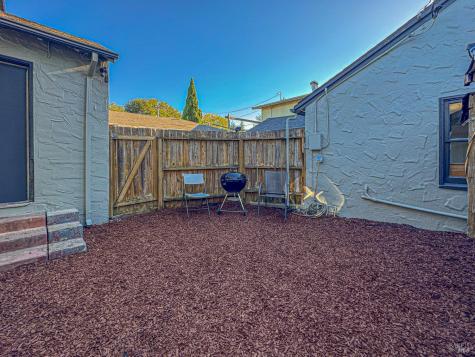 717-719 Brown Street Santa Rosa CA 95404