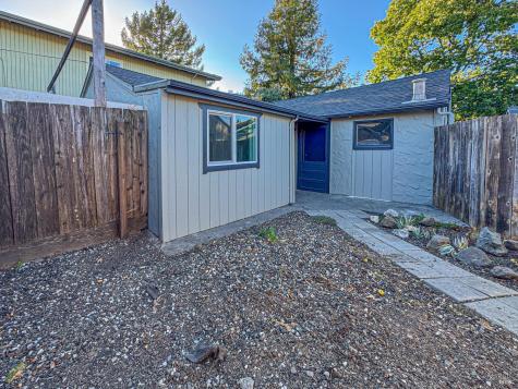 717-719 Brown Street Santa Rosa CA 95404