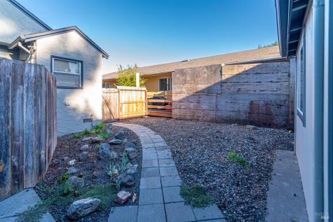 717-719 Brown Street Santa Rosa CA 95404