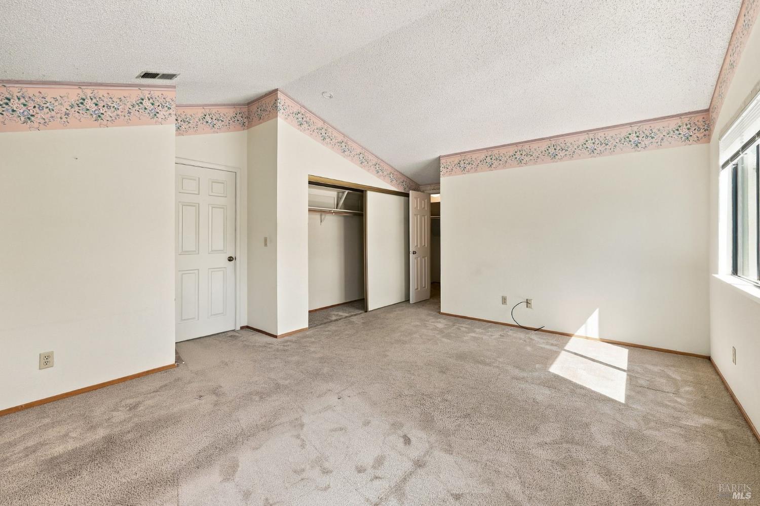 518 March Avenue Healdsburg CA 95448
