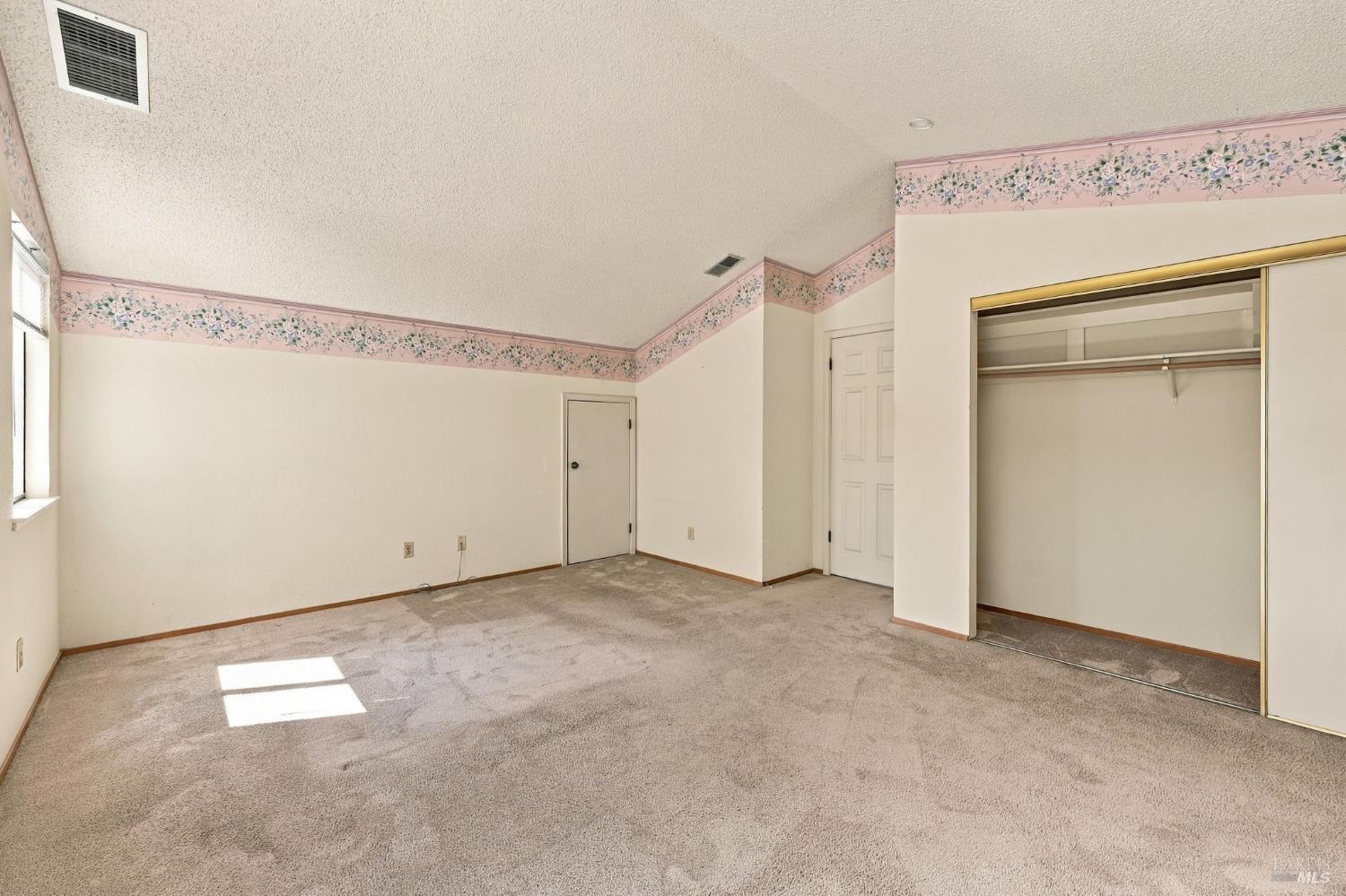 518 March Avenue Healdsburg CA 95448