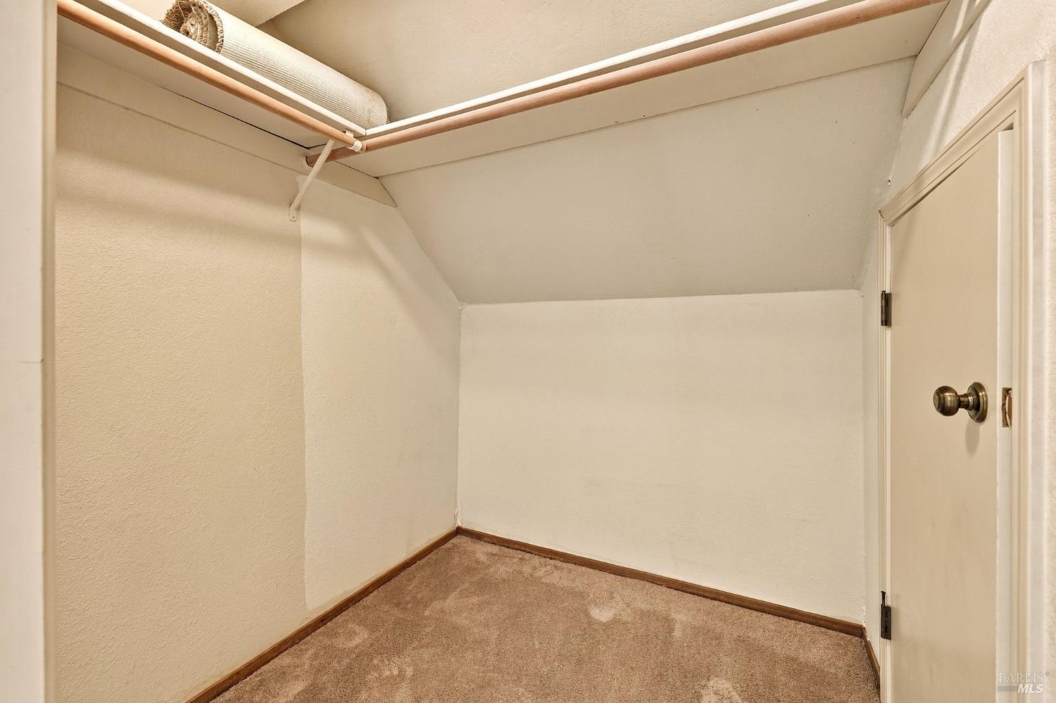 518 March Avenue Healdsburg CA 95448