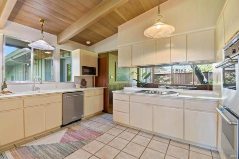 2348 Sycamore Avenue Santa Rosa CA 95404