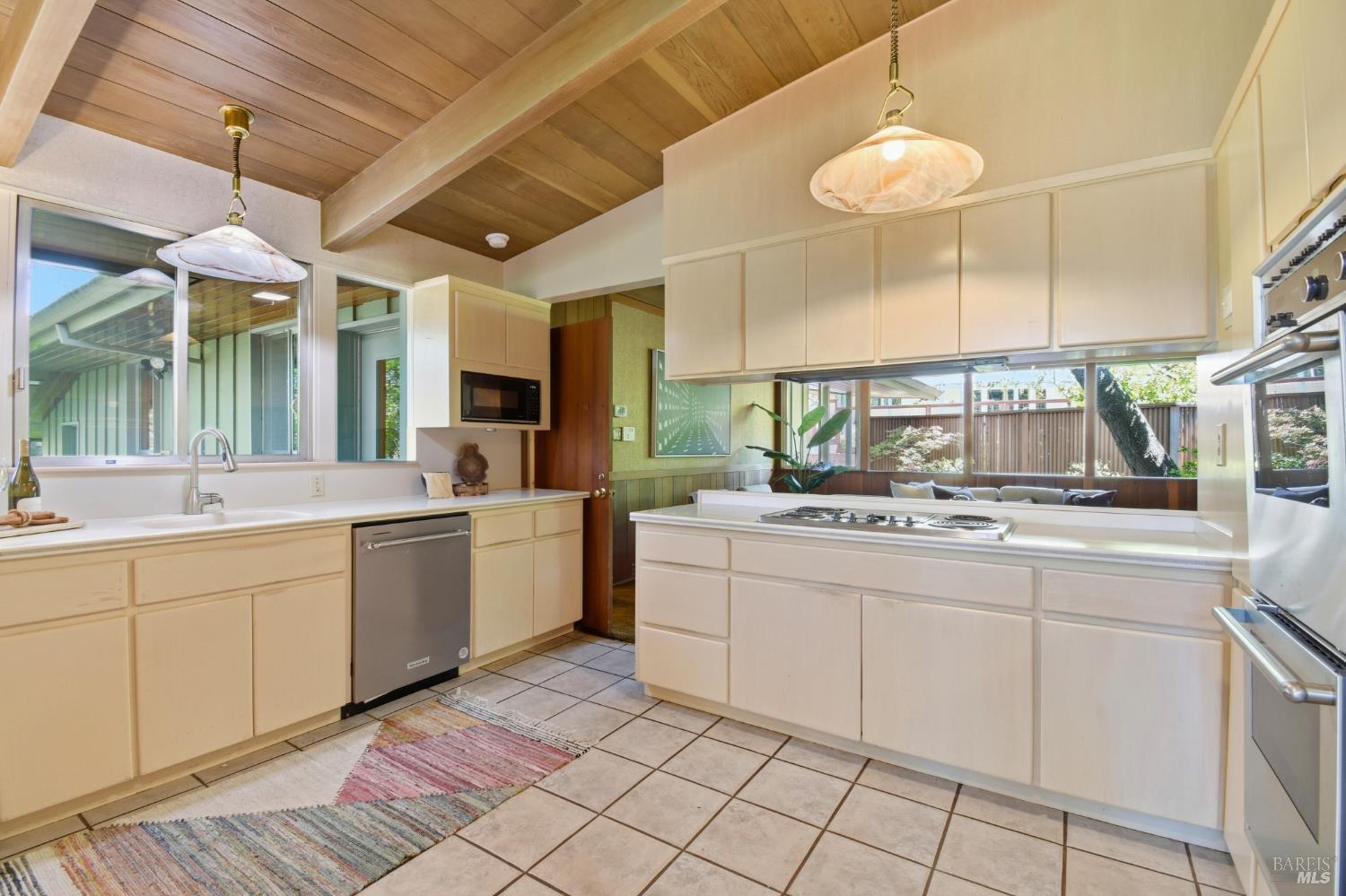 2348 Sycamore Avenue Santa Rosa CA 95404