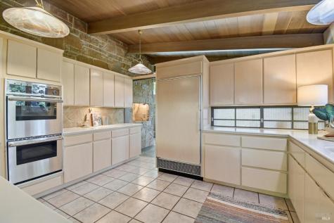 2348 Sycamore Avenue Santa Rosa CA 95404