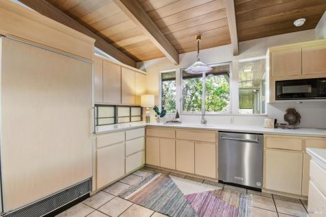 2348 Sycamore Avenue Santa Rosa CA 95404