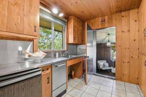 2348 Sycamore Avenue Santa Rosa CA 95404