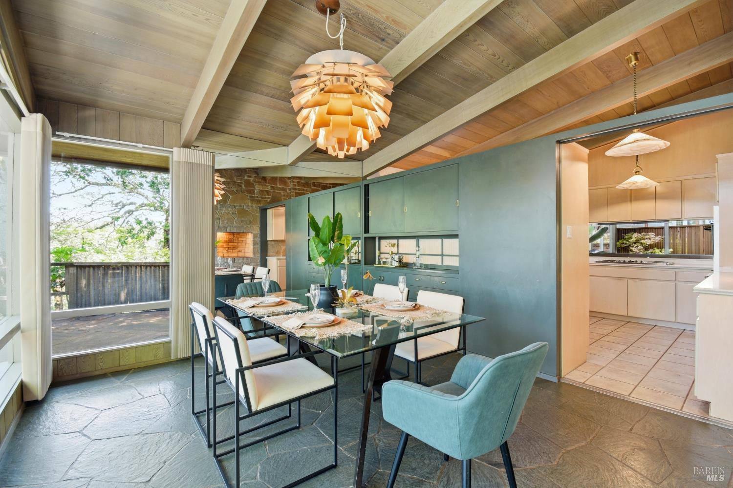 2348 Sycamore Avenue Santa Rosa CA 95404