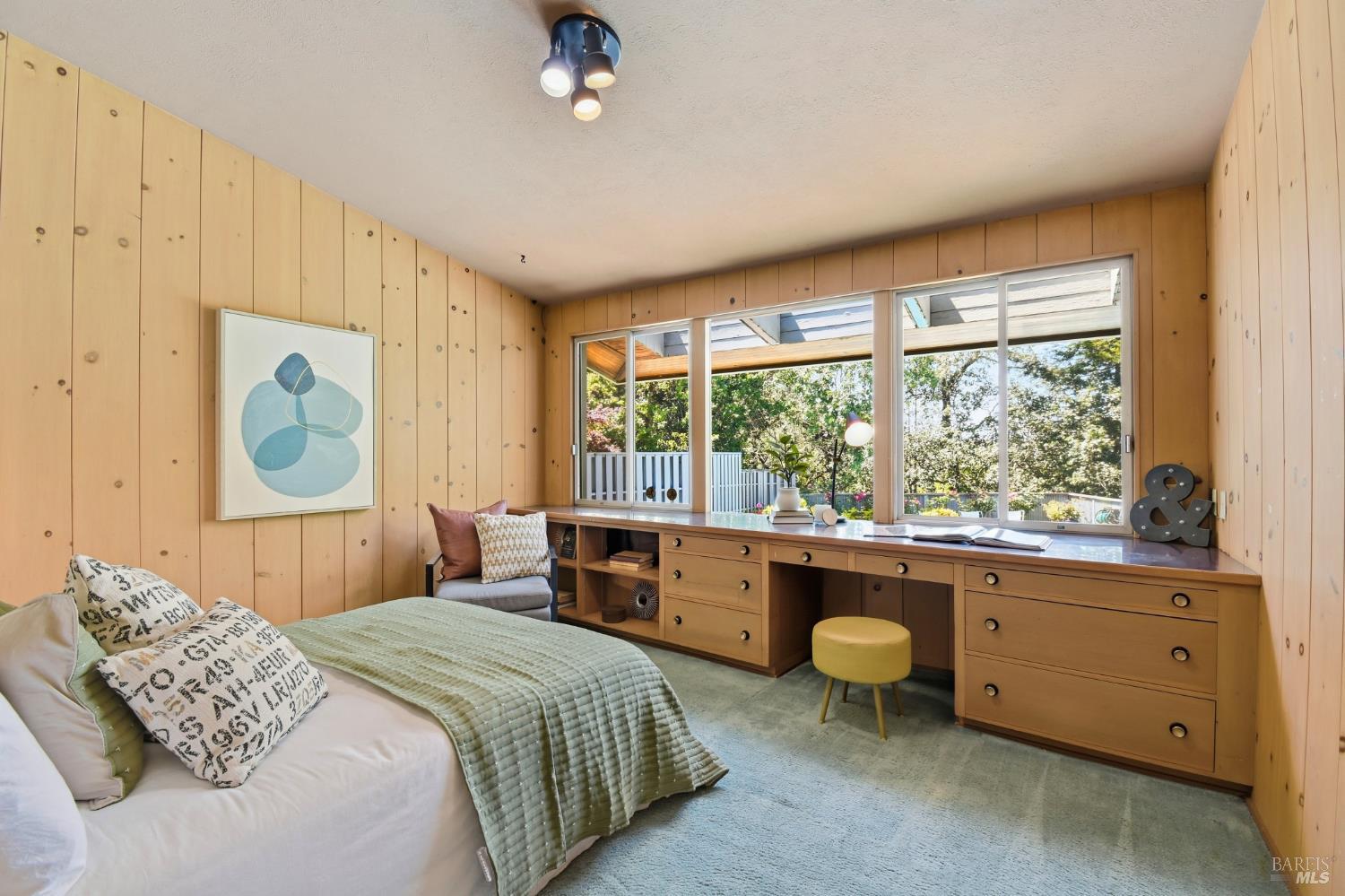 2348 Sycamore Avenue Santa Rosa CA 95404