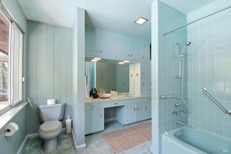 2348 Sycamore Avenue Santa Rosa CA 95404
