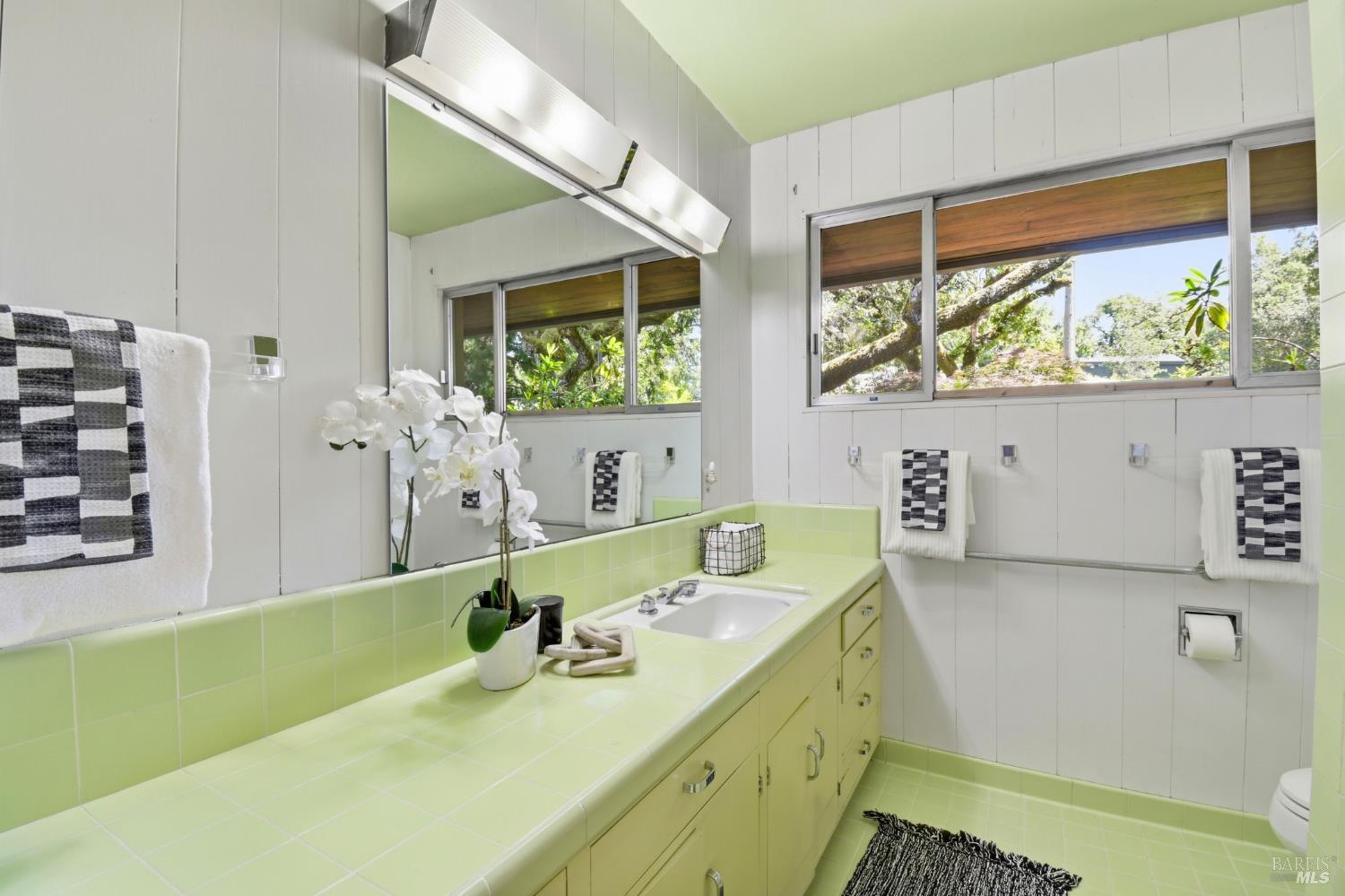 2348 Sycamore Avenue Santa Rosa CA 95404