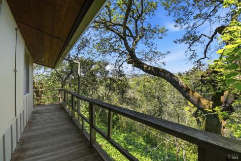 2348 Sycamore Avenue Santa Rosa CA 95404