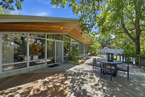 2348 Sycamore Avenue Santa Rosa CA 95404