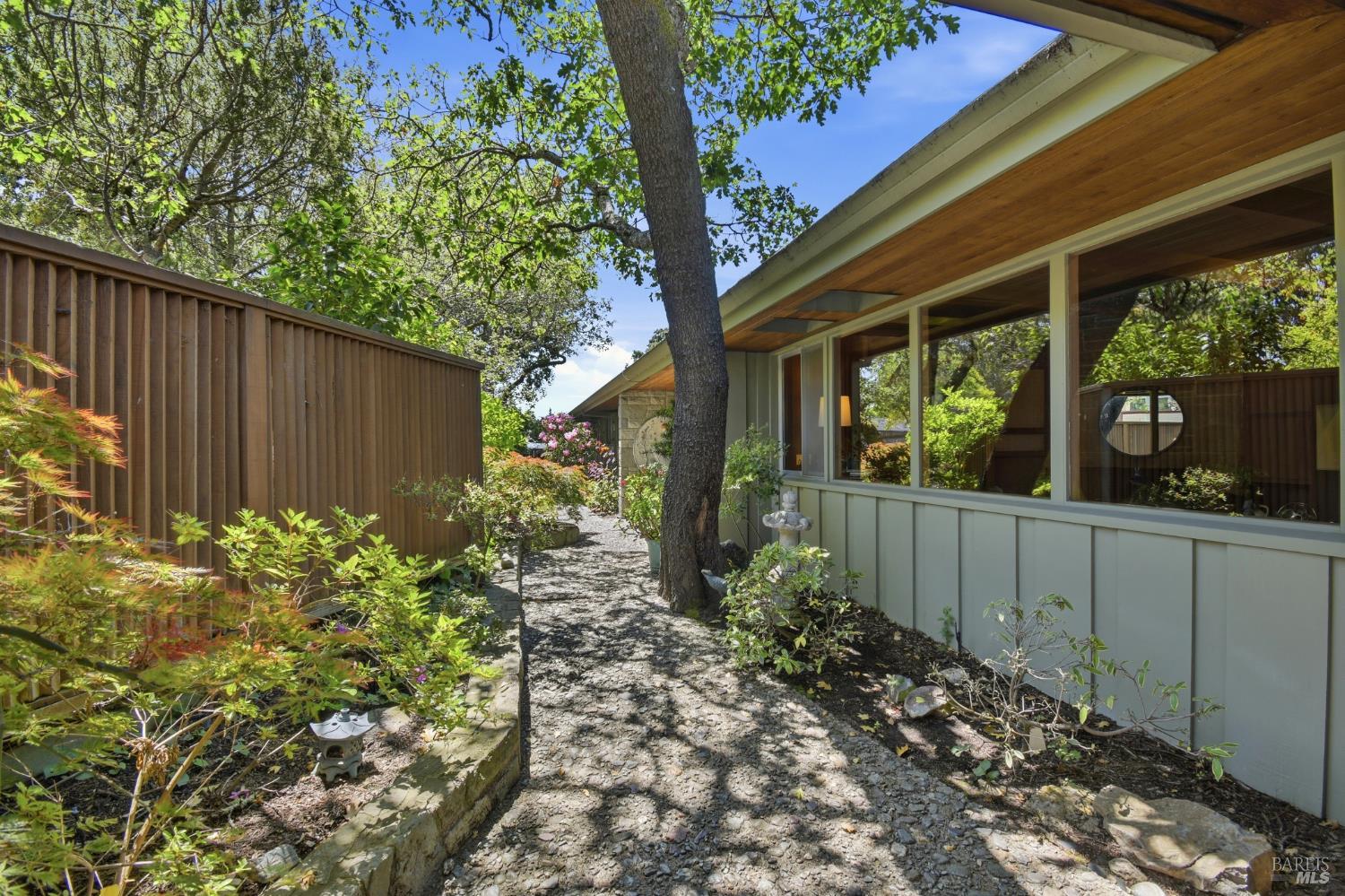 2348 Sycamore Avenue Santa Rosa CA 95404
