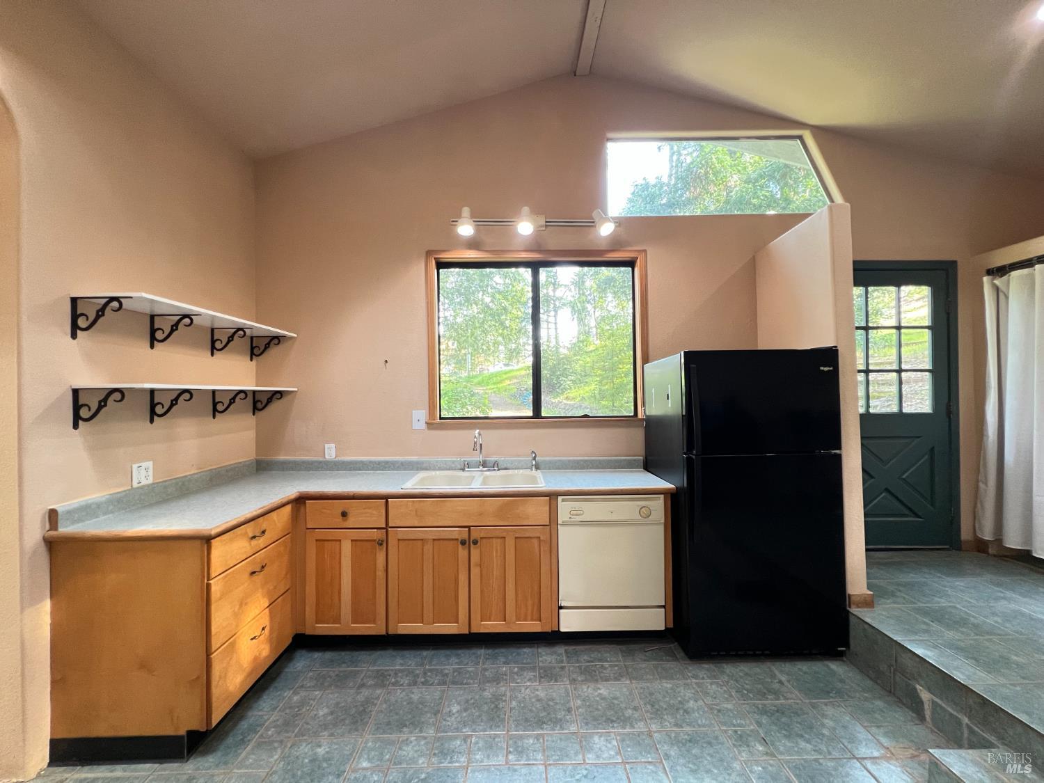 4000 Ridgewood Road Willits CA 95490