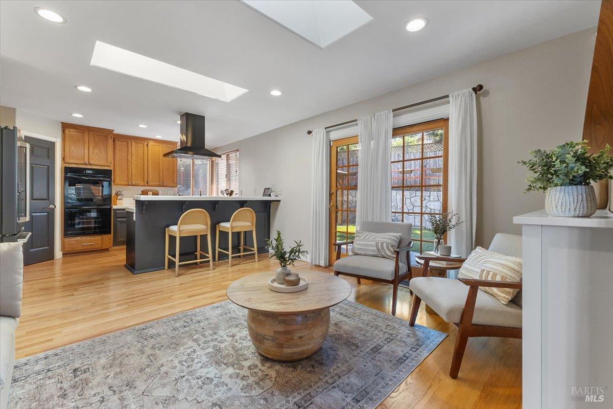 6081 Malcom Lane Penngrove CA 94951