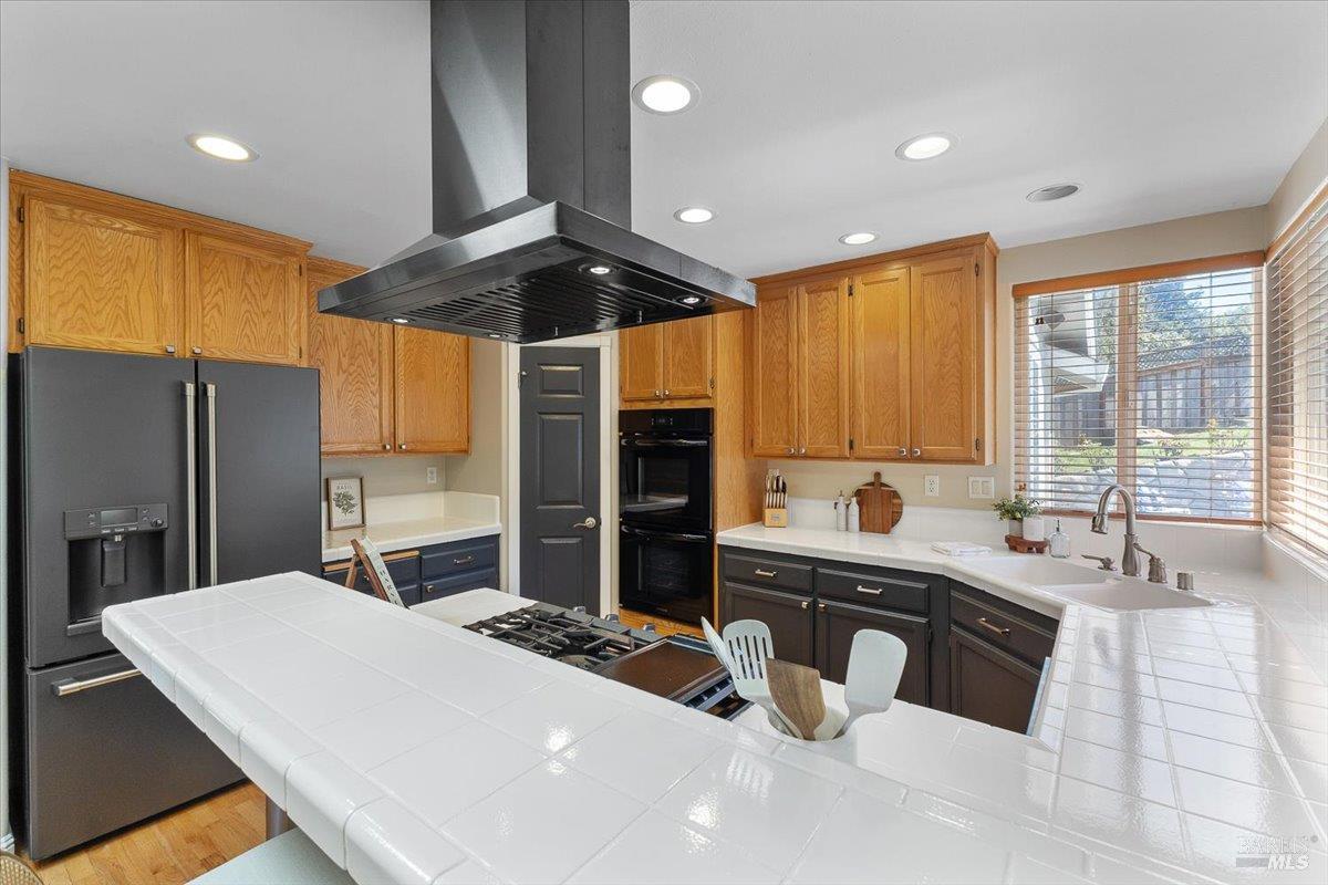 6081 Malcom Lane Penngrove CA 94951