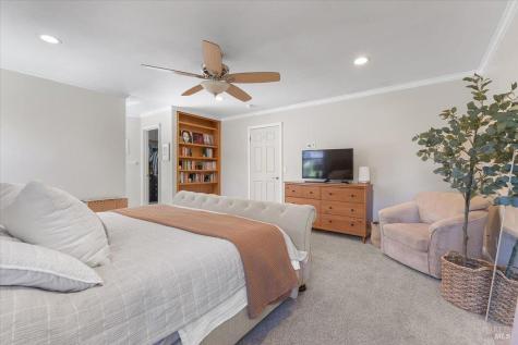 6081 Malcom Lane Penngrove CA 94951