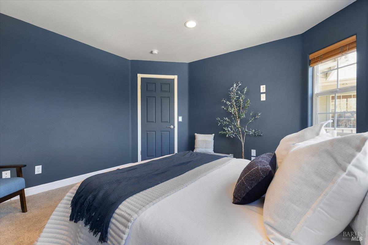 6081 Malcom Lane Penngrove CA 94951
