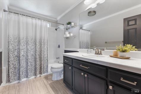6081 Malcom Lane Penngrove CA 94951