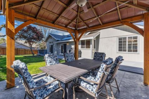 6081 Malcom Lane Penngrove CA 94951