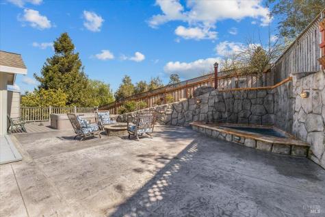 6081 Malcom Lane Penngrove CA 94951
