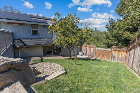 6081 Malcom Lane Penngrove CA 94951