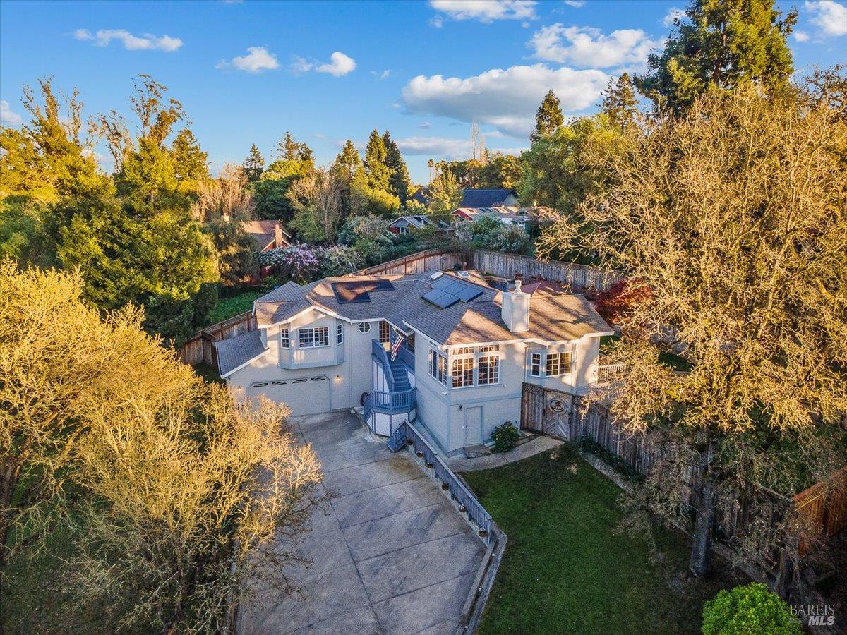 6081 Malcom Lane Penngrove CA 94951