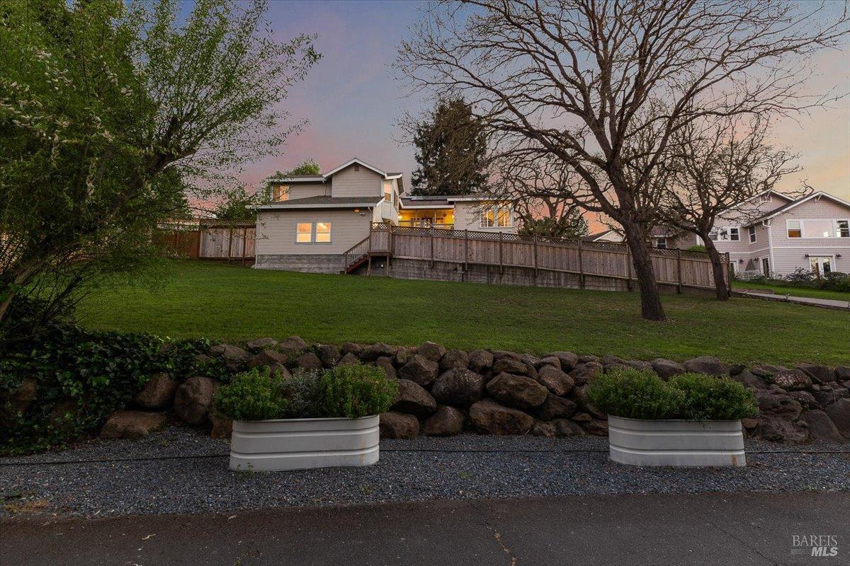 6081 Malcom Lane Penngrove CA 94951