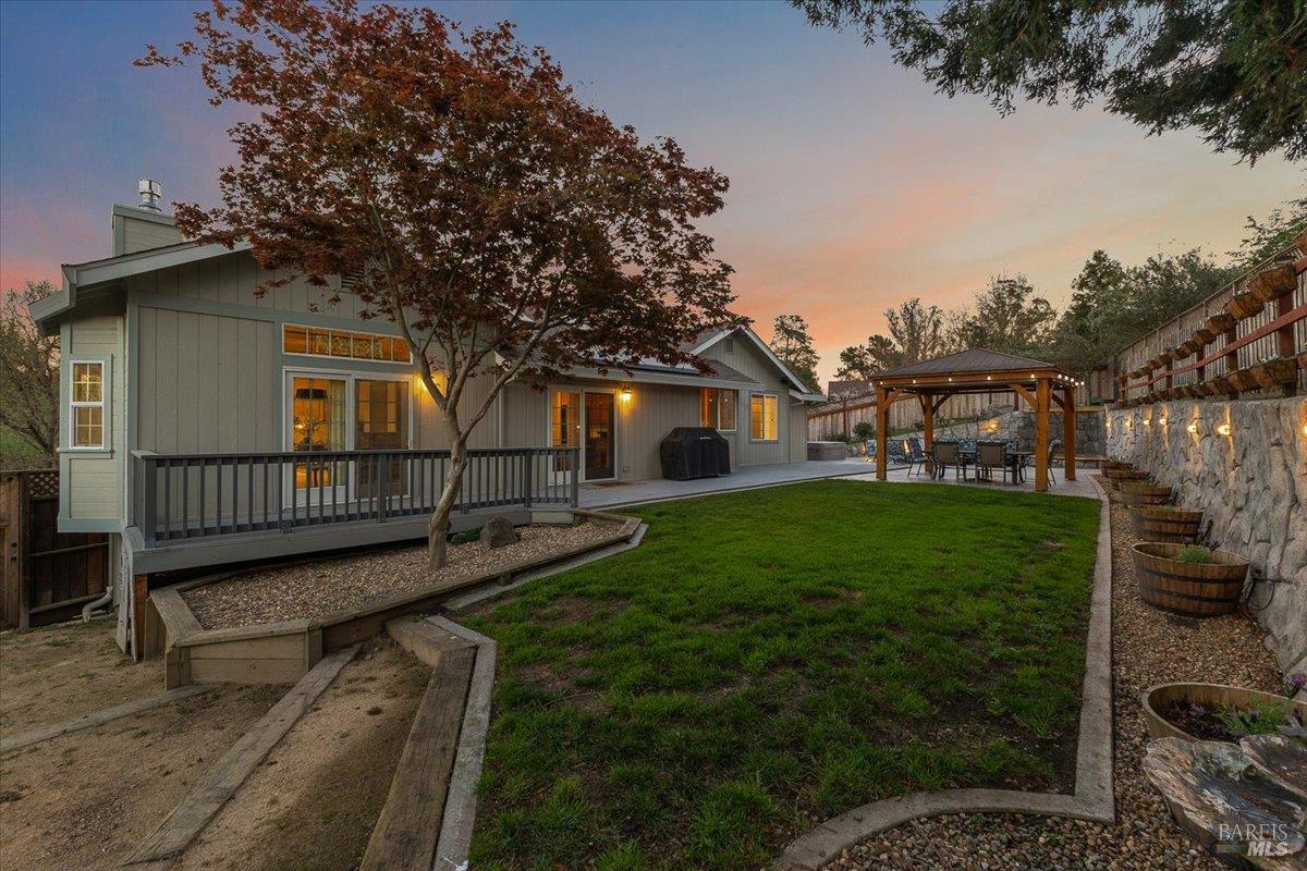6081 Malcom Lane Penngrove CA 94951