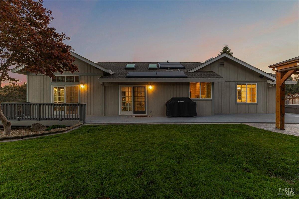6081 Malcom Lane Penngrove CA 94951