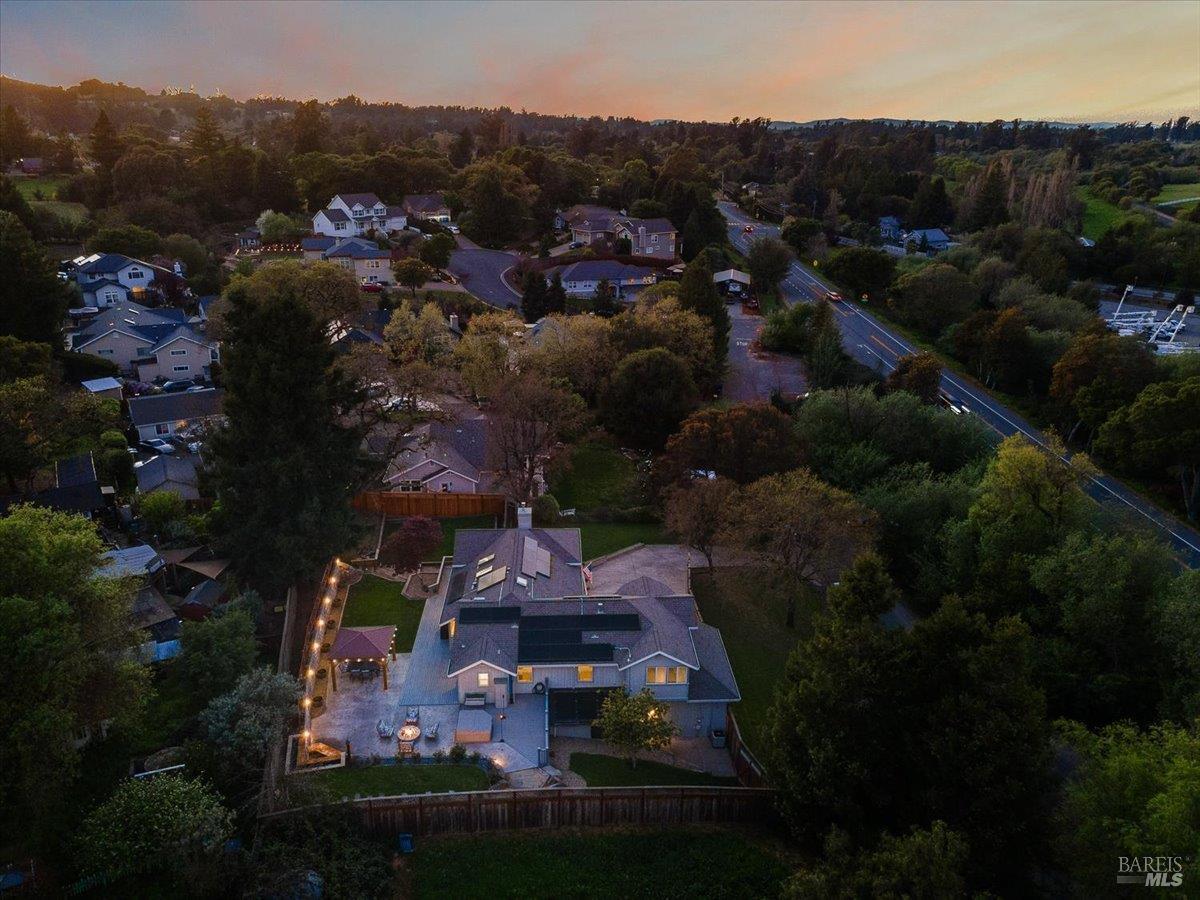 6081 Malcom Lane Penngrove CA 94951