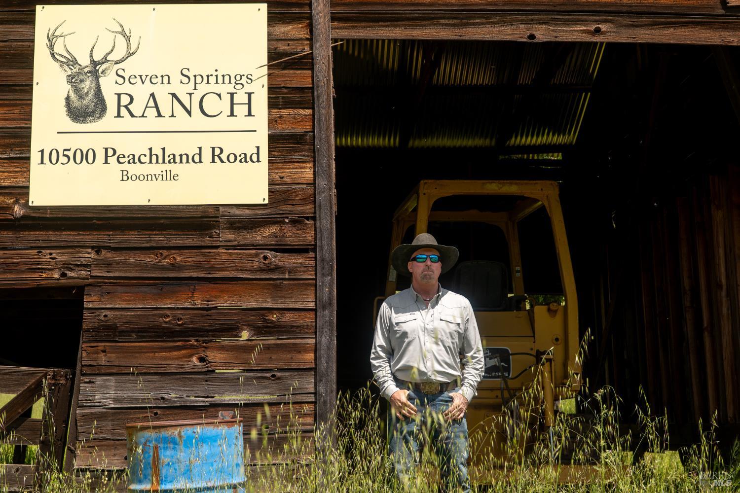 10500 Peachland Road Boonville CA 95415