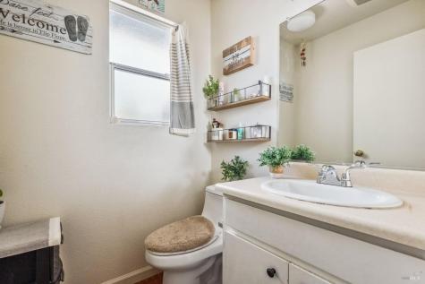 118 Garden Circle Way Cloverdale CA 95425