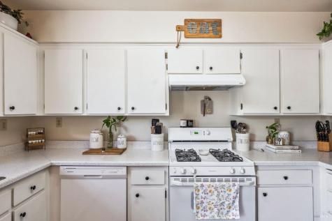 118 Garden Circle Way Cloverdale CA 95425