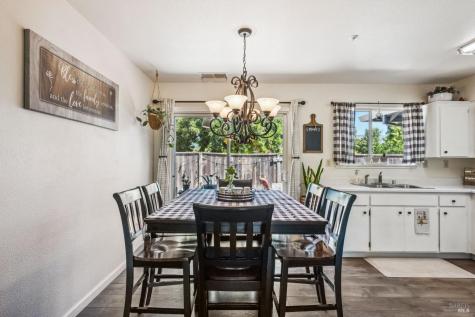 118 Garden Circle Way Cloverdale CA 95425
