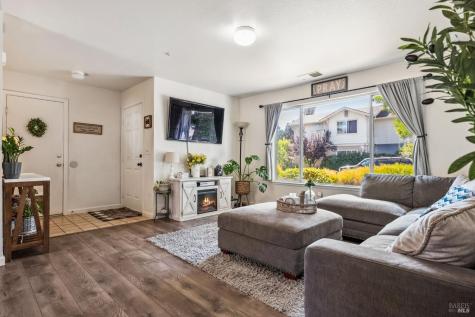 118 Garden Circle Way Cloverdale CA 95425