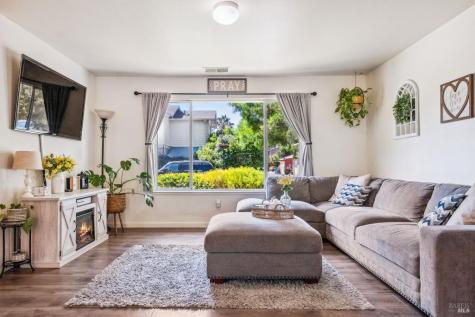 118 Garden Circle Way Cloverdale CA 95425