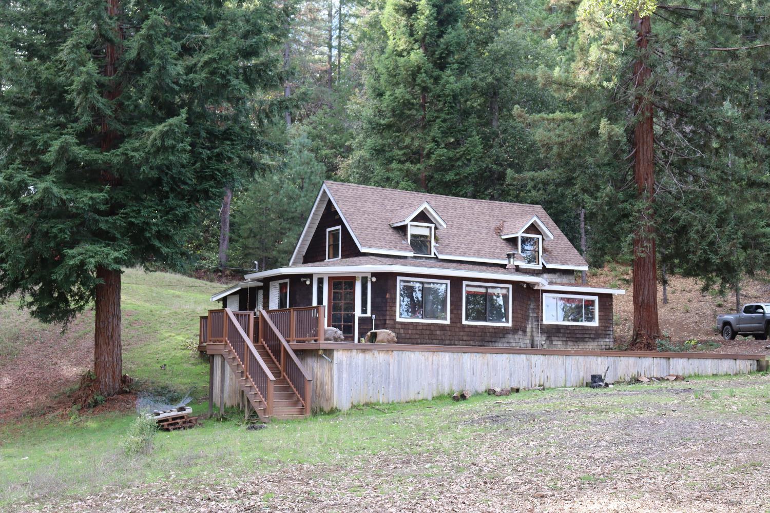 7020 Hearst Road Willits CA 95490