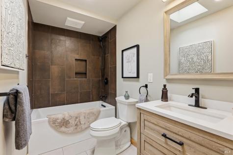 5830 Cuneo Court Santa Rosa CA 95401