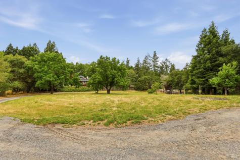 5830 Cuneo Court Santa Rosa CA 95401