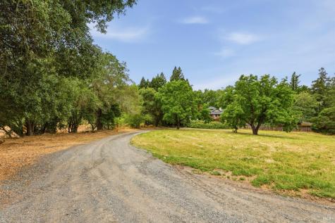 5830 Cuneo Court Santa Rosa CA 95401