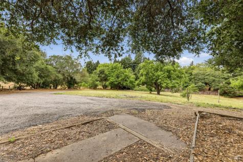 5830 Cuneo Court Santa Rosa CA 95401
