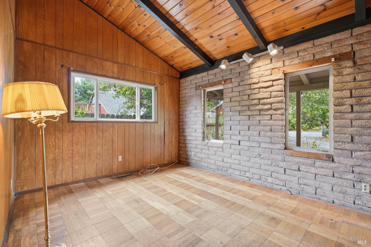 19229 Orange Avenue Sonoma CA 95476