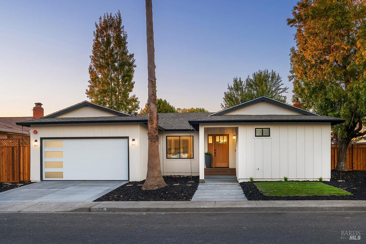 2053 Vista Lane Petaluma CA 94954