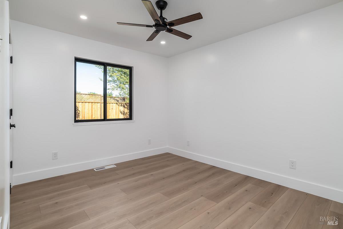 2053 Vista Lane Petaluma CA 94954