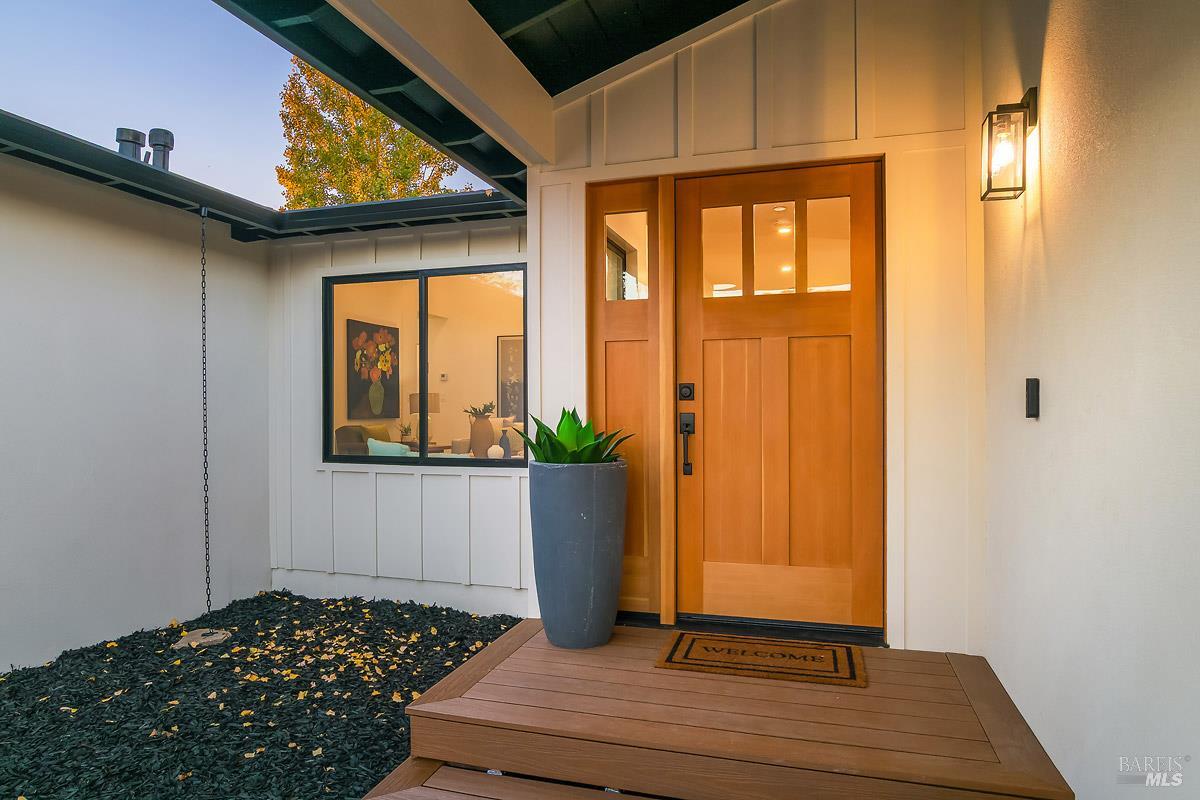 2053 Vista Lane Petaluma CA 94954